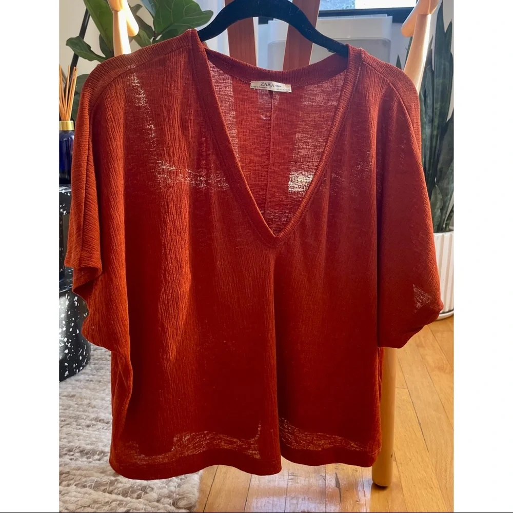 Zara Breezy Top - Picture 1 of 3